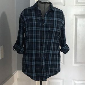 Men’s cuffed button down